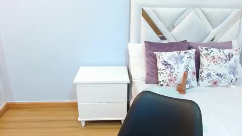 Melissa online show from May 25, 2:38 pm