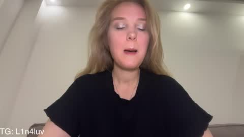 lina online show from May 25, 7:13 pm