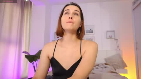 Viktoria White  online show from June 27, 8:15 am