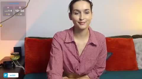 Snapshot of l1ttle_kiki chatting on January 19, 3:10 pm Viktoria White online show from January 19, 3:10 pm