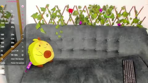la_saris online show from May 4, 1:42 am