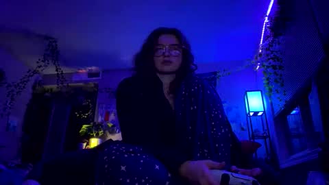 lacedinsin online show from May 20, 4:20 am
