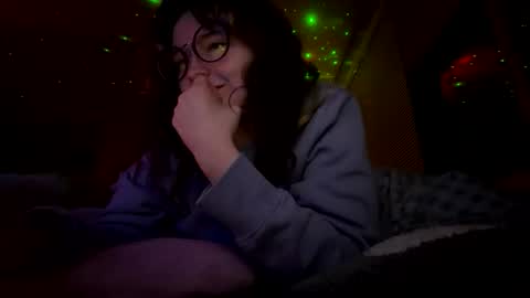 lacedinsin online show from March 31, 3:06 am