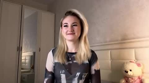 Lisa online show from January 6, 2:48 am