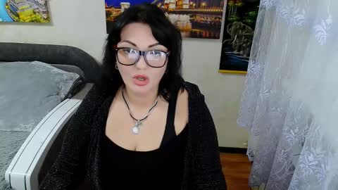 lady_boom_ online show from October 13, 4:42 pm