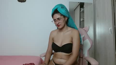 LADY  online show from December 15, 6:37 pm
