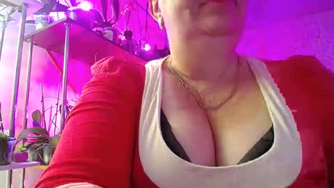 Lady Gloria online show from January 6, 4:15 am