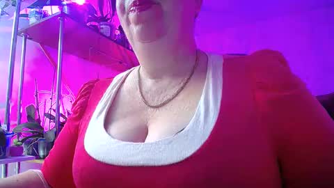 Lady Gloria online show from January 2, 3:48 am