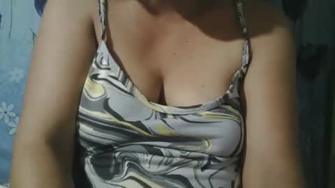 lady_love063 online show from January 20, 7:15 am