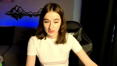 Olivia online show from May 14, 1:33 am