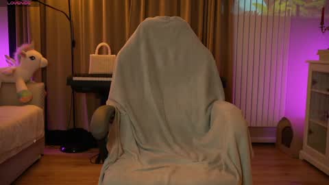 lady_nicolett online show from May 12, 2:20 am
