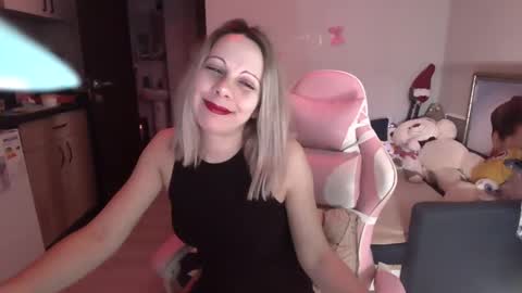 lady_smile69 online show from January 23, 7:00 am