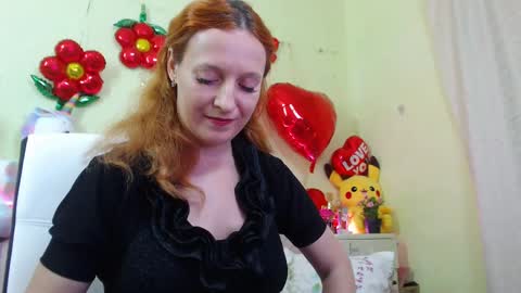 Snapshot of ladybigsmile chatting on March 2, 9:41 pm Sima Ladybigsmile online show from March 2, 9:41 pm