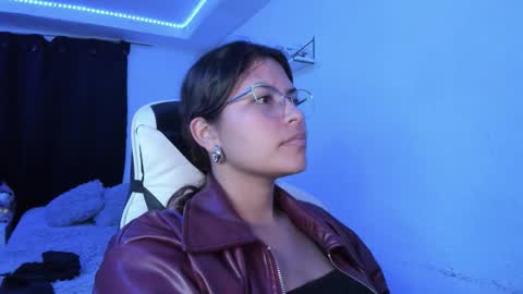  Lady  online show from March 21, 8:19 am