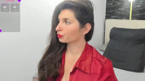  Danna................. online show from May 19, 5:09 pm