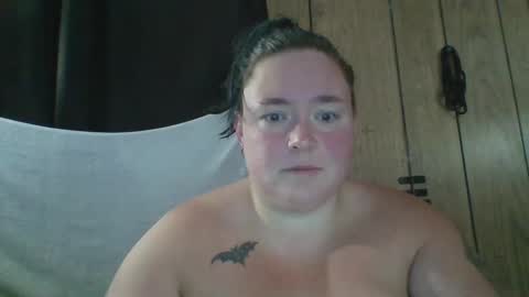 Snapshot of ladylynn13 chatting on October 5, 5:18 pm LadyLynn13 online show from October 5, 5:18 pm