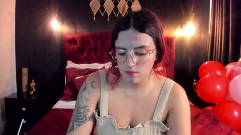 Laia  online show from March 11, 12:20 pm