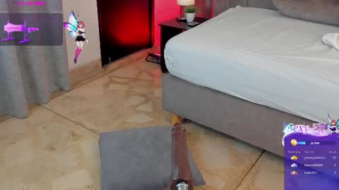 Loren online show from July 11, 1:44 pm