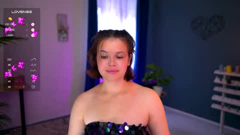 Lexi online show from October 15, 7:44 am