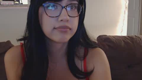Snapshot of laligomez chatting on February 27, 9:43 am Lali Gomez online show from February 27, 9:43 am
