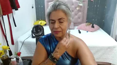 lalisha online show from May 15, 1:54 am