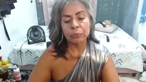 lalisha online show from December 2, 12:01 am