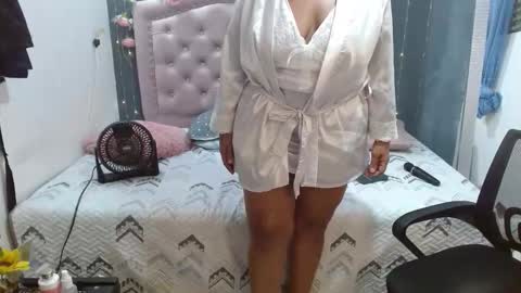 lalisha online show from November 28, 2:14 am