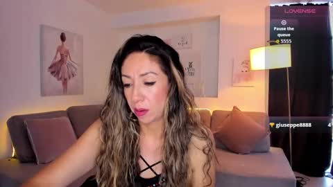 laly_dolce online show from September 23, 9:13 pm