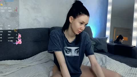 Snapshot of lama_walton chatting on January 4, 1:31 pm Lama online show from January 4, 1:31 pm