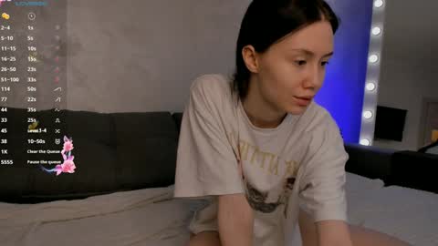 Snapshot of lama_walton chatting on December 6, 3:00 pm Lama online show from December 6, 3:00 pm