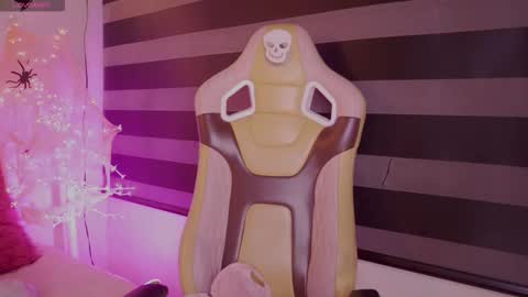 Lana online show from October 9, 1:10 am