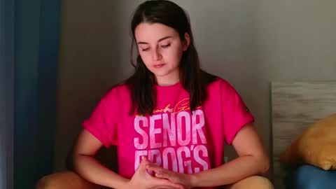 lana_gl online show from April 28, 6:17 am