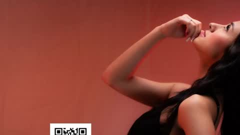 Lana Owens online show from May 25, 11:37 pm