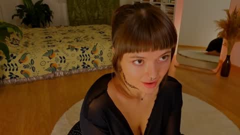 Snapshot of lana_sky chatting on January 15, 7:44 pm Lana online show from January 15, 7:44 pm