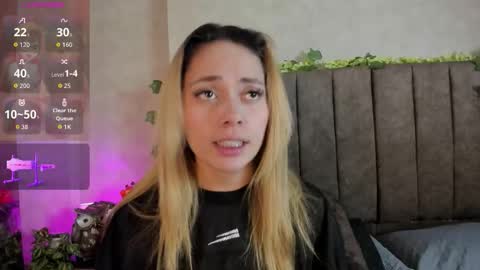 Lana online show from February 4, 6:49 am