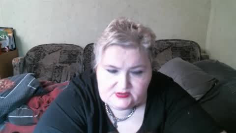 lanacat555 online show from March 10, 7:07 pm