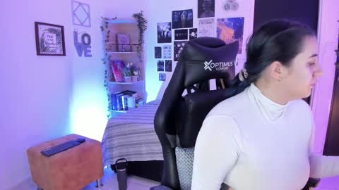 lanaherondale_ online show from November 27, 9:23 am