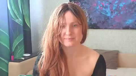 LanaviSmith online show from April 9, 6:19 am