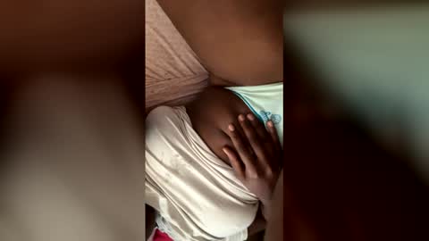 lanisparadise online show from April 28, 7:40 pm