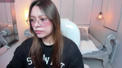 Lanna online show from November 4, 11:48 am