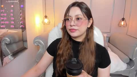 Lanna online show from October 25, 11:51 am