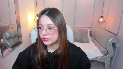 Lanna online show from October 14, 11:46 am