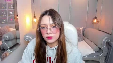 Lanna online show from November 12, 11:52 am