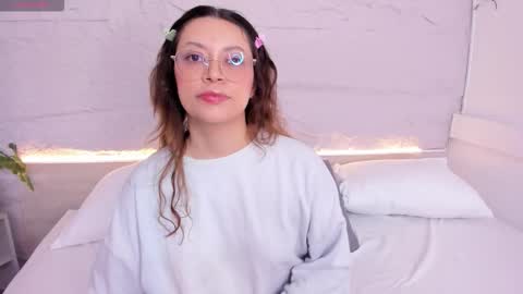 Lanna online show from February 25, 12:04 pm