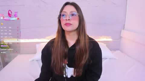 Lanna online show from January 15, 12:00 pm