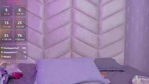 L A N N A ---- online show from October 21, 2:10 pm