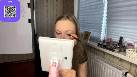 Hello My name is Lola online show from April 10, 1:28 pm