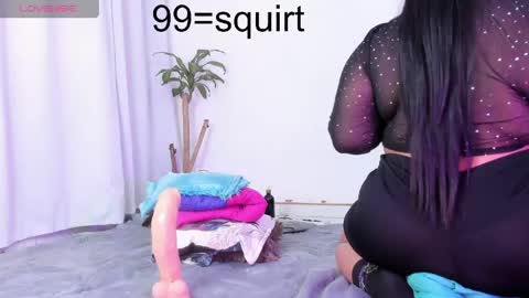 lapeligrosa_ online show from February 28, 5:07 am