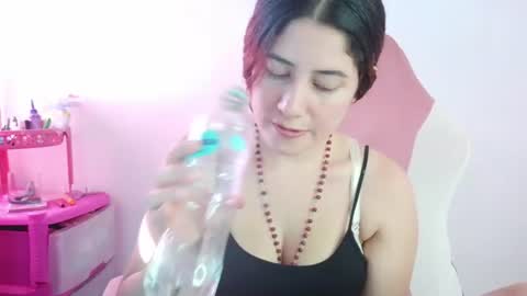 LARA online show from June 19, 8:12 pm