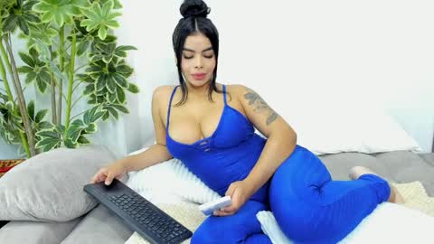 LARA SINS online show from May 7, 4:21 pm